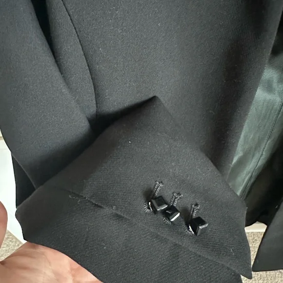 Blazer - Picture 2 of 3